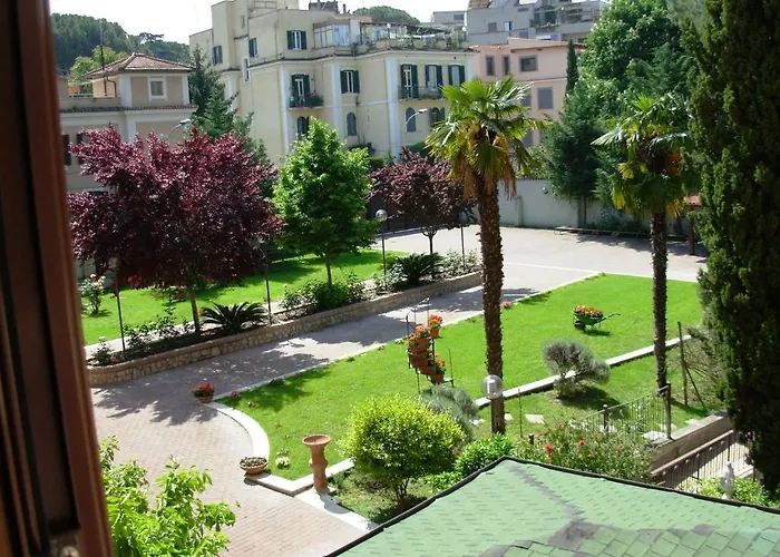Villa Maria Rosa Molas - Casa Per Ferie Roma